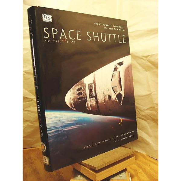 Hornet Plus Three: The Story of the Apollo 11 Recovery: Fish, Bob